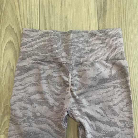 Animal Adapt Gymshark Leggings - Picture 3 of 4